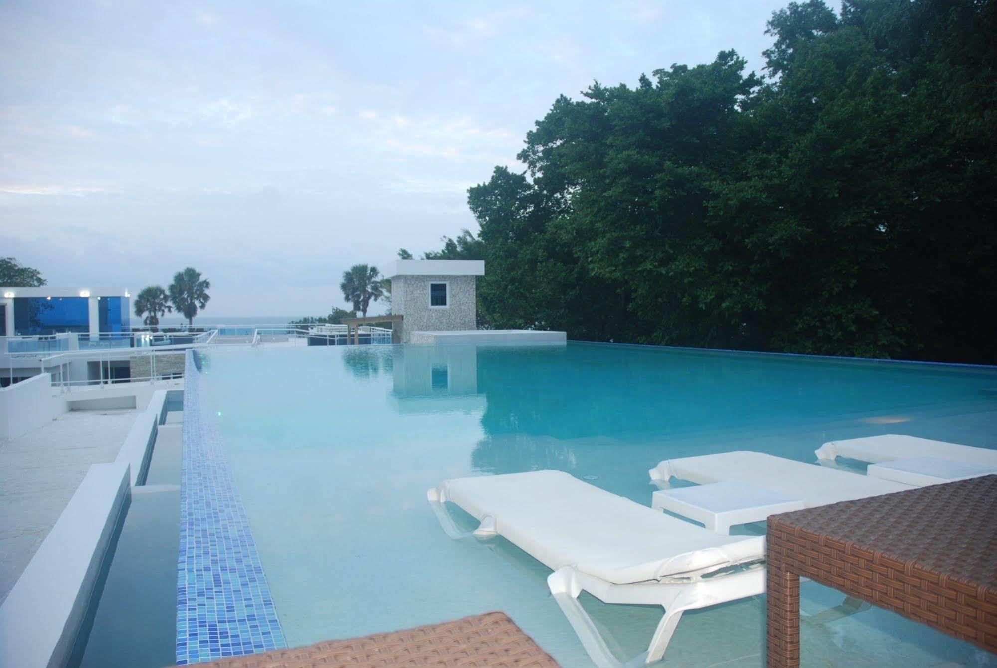 E&J Beach Condo Sosua Bagian luar foto