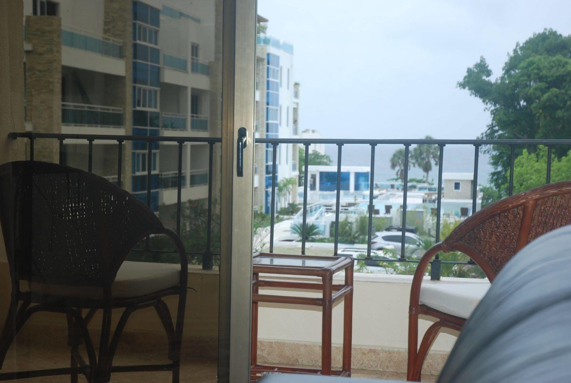 E&J Beach Condo Sosua Bagian luar foto